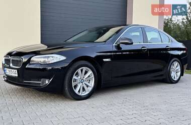 Седан BMW 5 Series 2013 в 