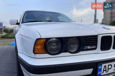 Седан BMW 5 Series 1989 в Запорожье