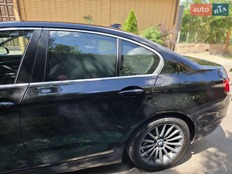 Седан BMW 5 Series 2012 в Києві фото 25 Седан BMW 5 Series 2012 в Києві