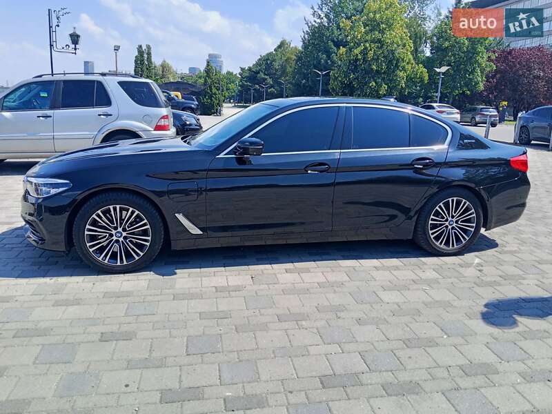 Седан BMW 5 Series 2018 в Днепре фото 11 Седан BMW 5 Series 2018 в Днепре