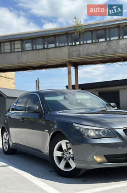 Седан BMW 5 Series 2008 в 
