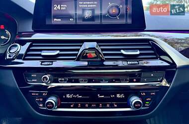 Седан BMW 5 Series 2017 в 