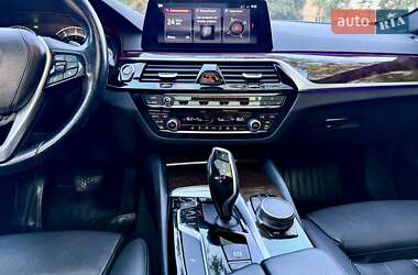 Седан BMW 5 Series 2017 в 