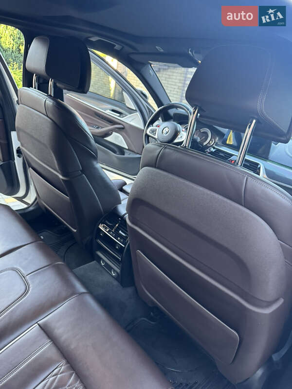 Седан BMW 5 Series 2017 в Черновцах