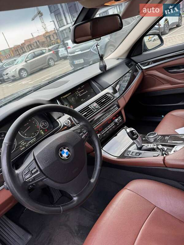Седан BMW 5 Series 2013 в Луцьку