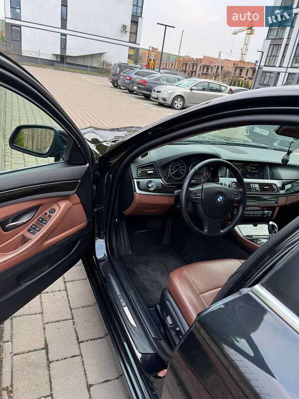 Седан BMW 5 Series 2013 в Луцьку