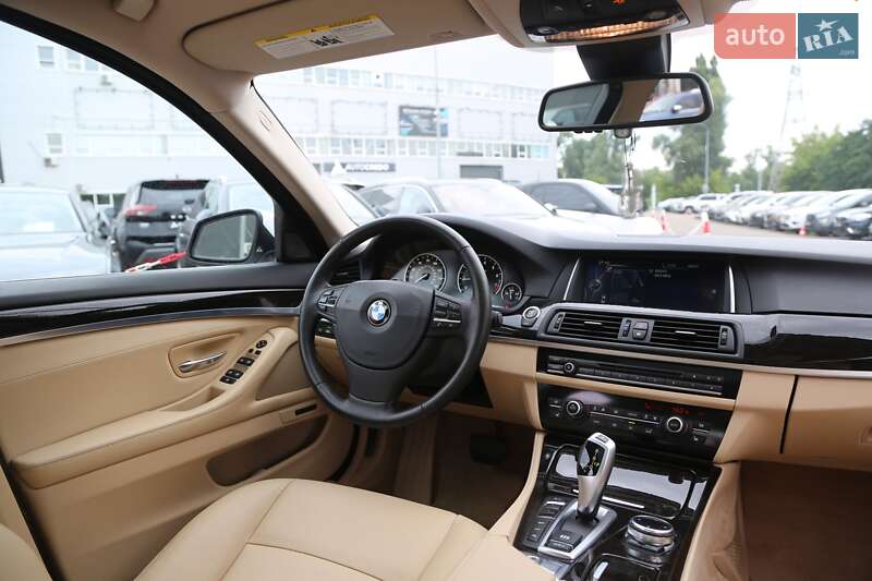 Седан BMW 5 Series 2014 в Киеве