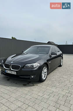 Седан BMW 5 Series 2011 в Львове