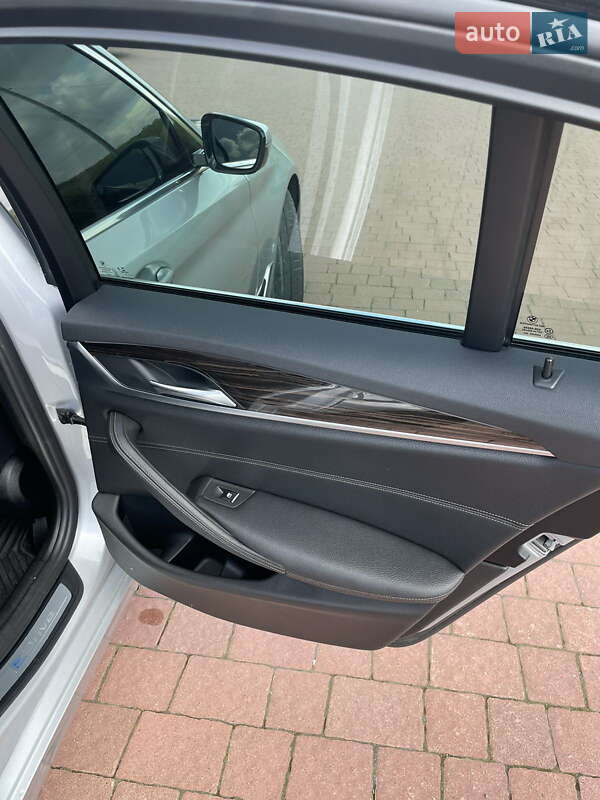 Седан BMW 5 Series 2018 в Трускавці