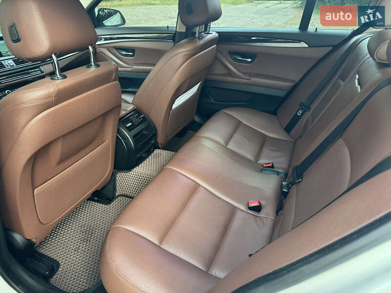 Седан BMW 5 Series 2014 в Киеве фото 23 Седан BMW 5 Series 2014 в Киеве