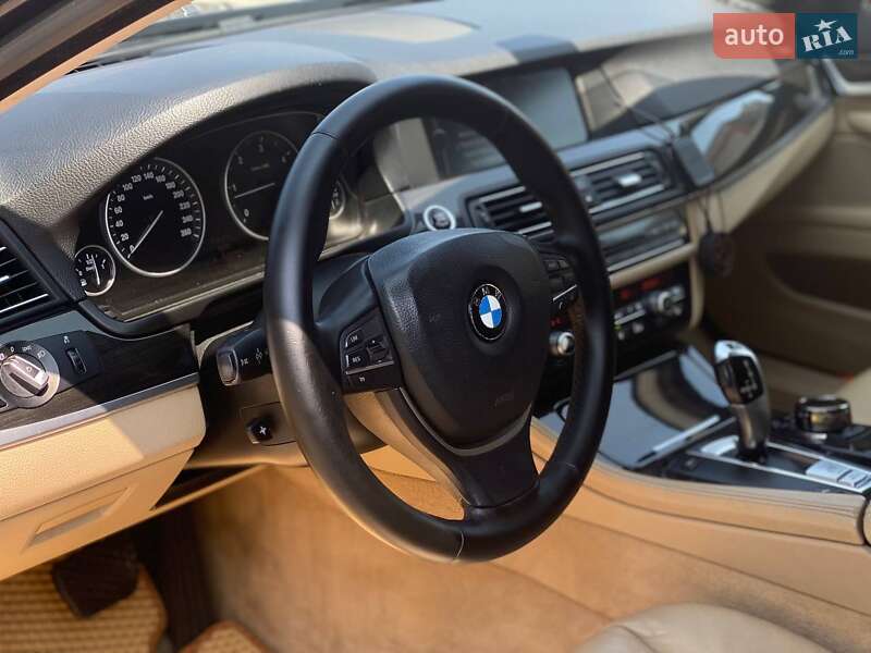 Седан BMW 5 Series 2010 в Киеве