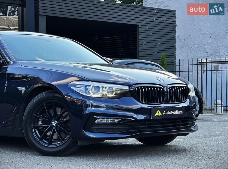 Седан BMW 5 Series 2016 в Киеве