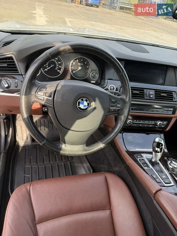 Седан BMW 5 Series 2013 в Кривому Розі