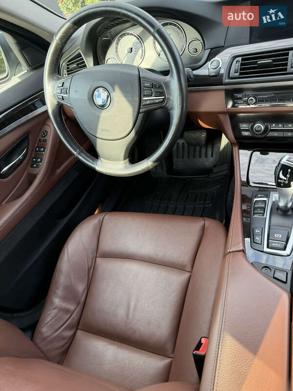 Седан BMW 5 Series 2013 в Кривому Розі