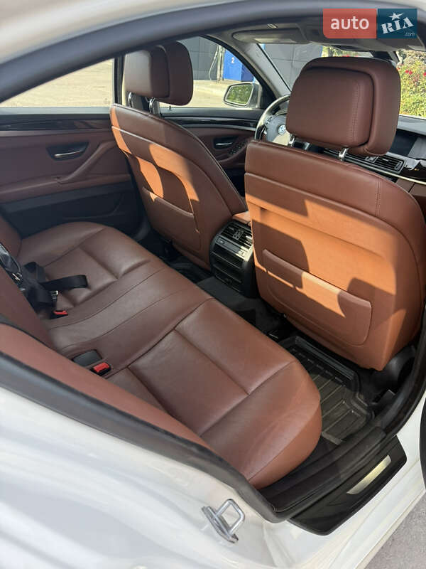 Седан BMW 5 Series 2013 в Кривому Розі