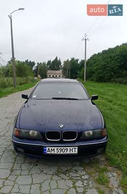 Универсал BMW 5 Series 2000 в Емильчине