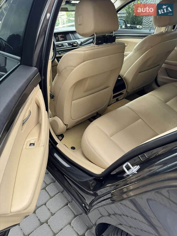 Седан BMW 5 Series 2016 в Хмельницком