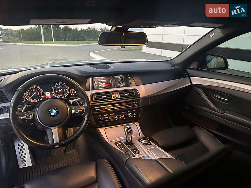 Седан BMW 5 Series 2016 в Львові