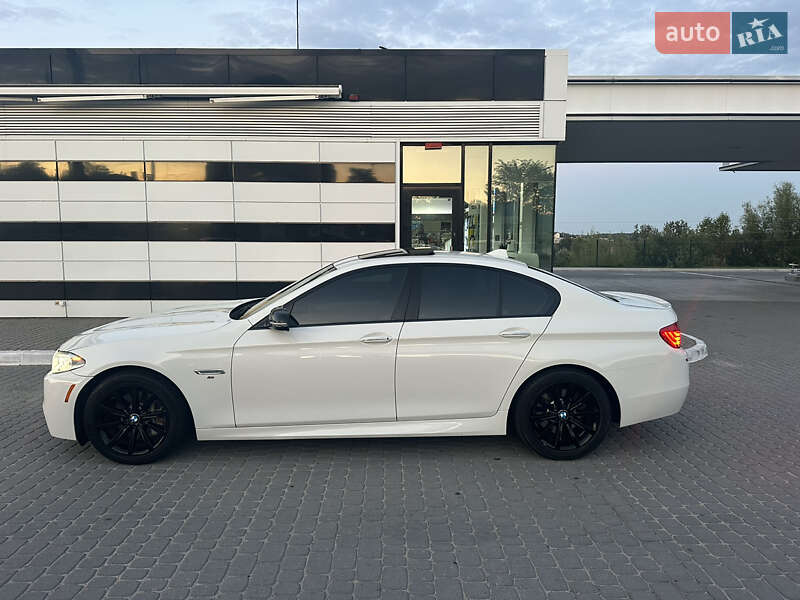 Седан BMW 5 Series 2016 в Львові