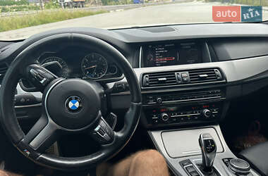 Седан BMW 5 Series 2016 в Львове