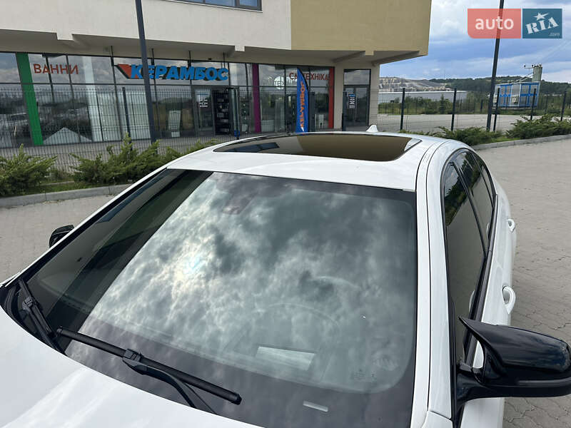 Седан BMW 5 Series 2016 в Львові