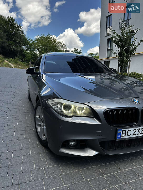 Седан BMW 5 Series 2013 в Львові