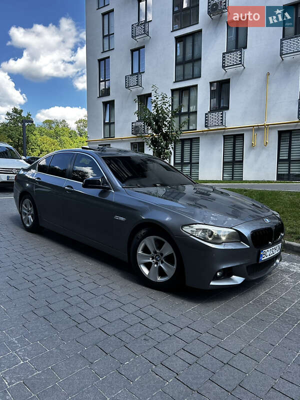 Седан BMW 5 Series 2013 в Львові