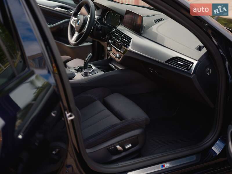 Седан BMW 5 Series 2018 в Днепре