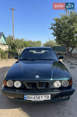 Седан BMW 5 Series 1994 в Біляївці