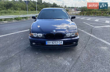 Седан BMW 5 Series 2000 в Одессе