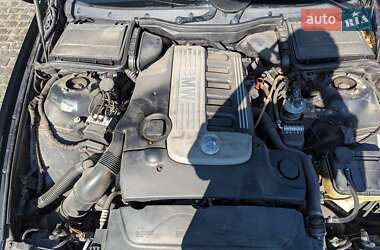 Універсал BMW 5 Series 2002 в  фото 16 Універсал BMW 5 Series 2002 в