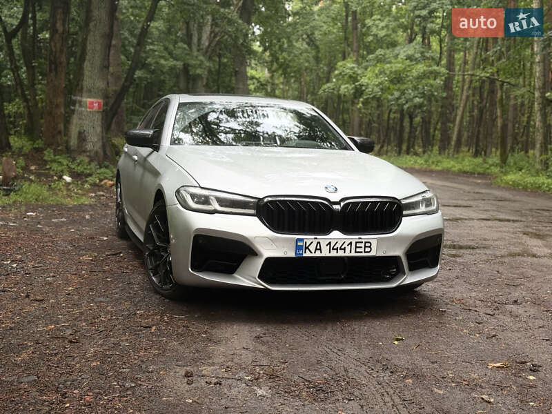 Седан BMW 5 Series 2019 в Киеве