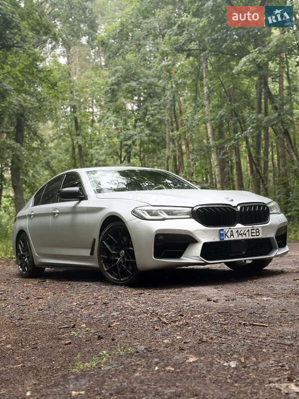 Седан BMW 5 Series 2019 в Киеве