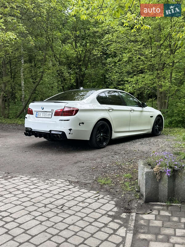 Седан BMW 5 Series 2015 в Хмельницькому