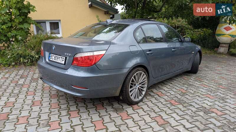 Седан BMW 5 Series 2009 в Львові