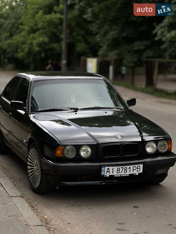 Седан BMW 5 Series 1994 в Фастові