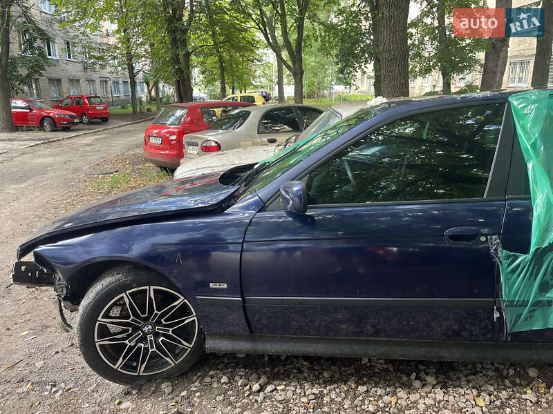Седан BMW 5 Series 1997 в Киеве