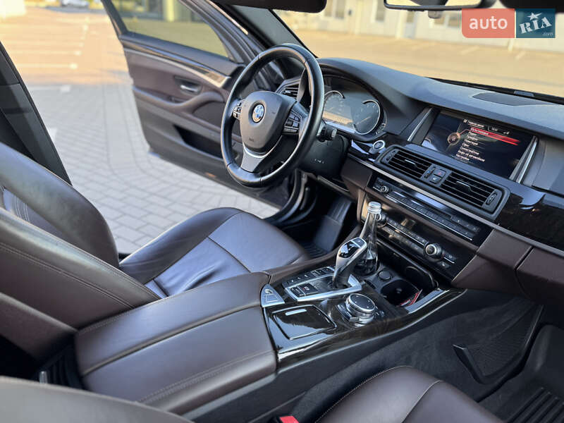 Седан BMW 5 Series 2016 в Запорожье