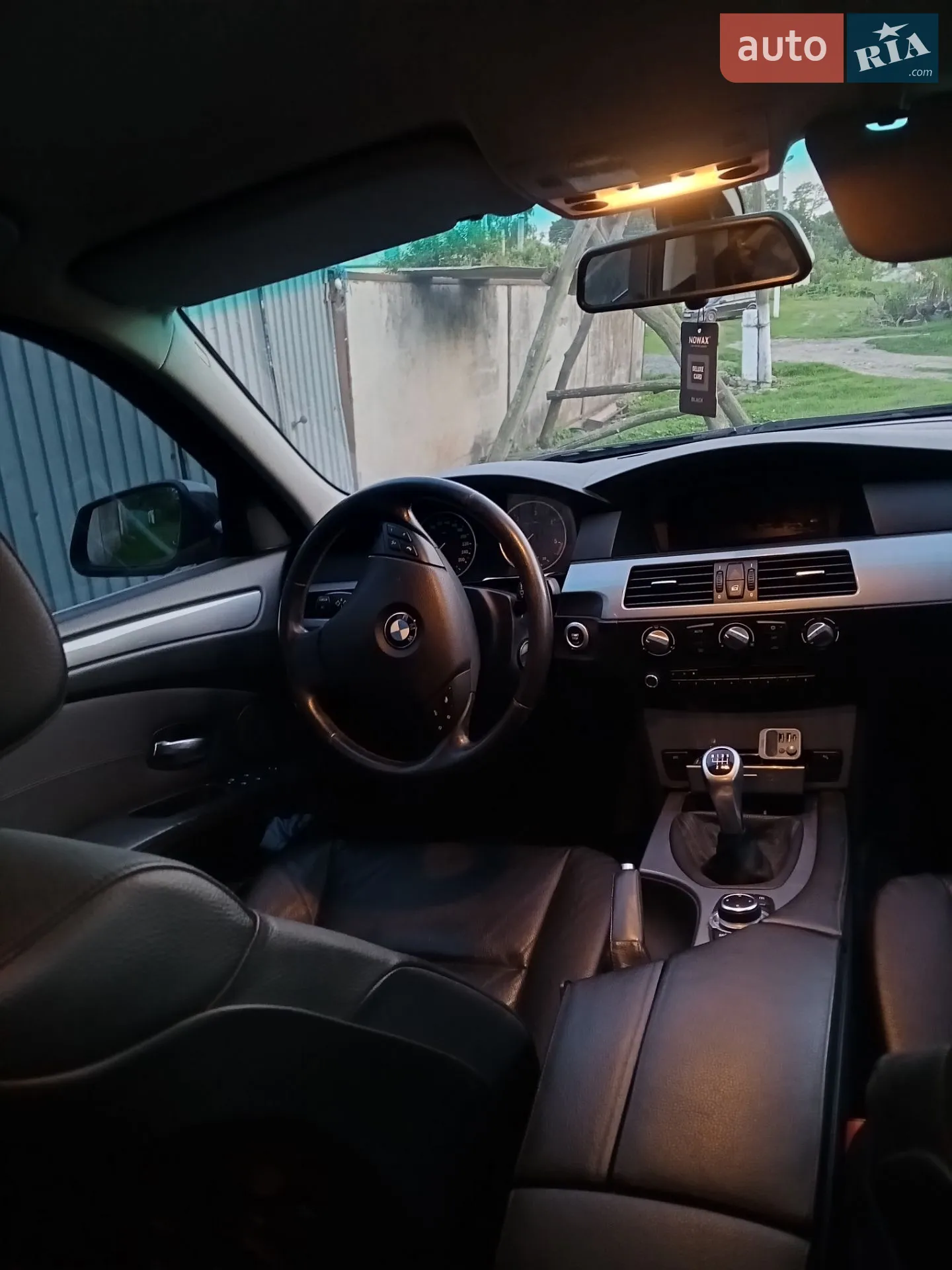 2010 BMW 5er - мініатюра 17