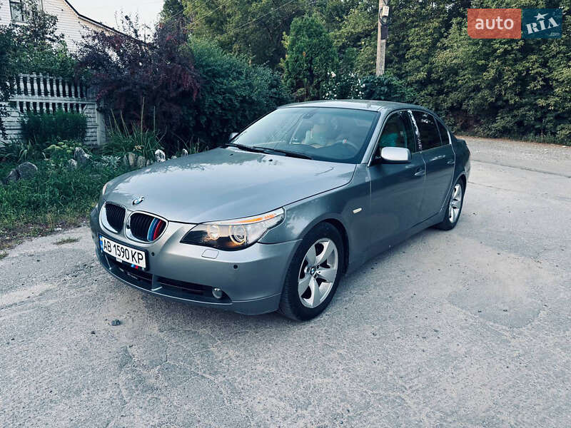 BMW 5 Series 2004