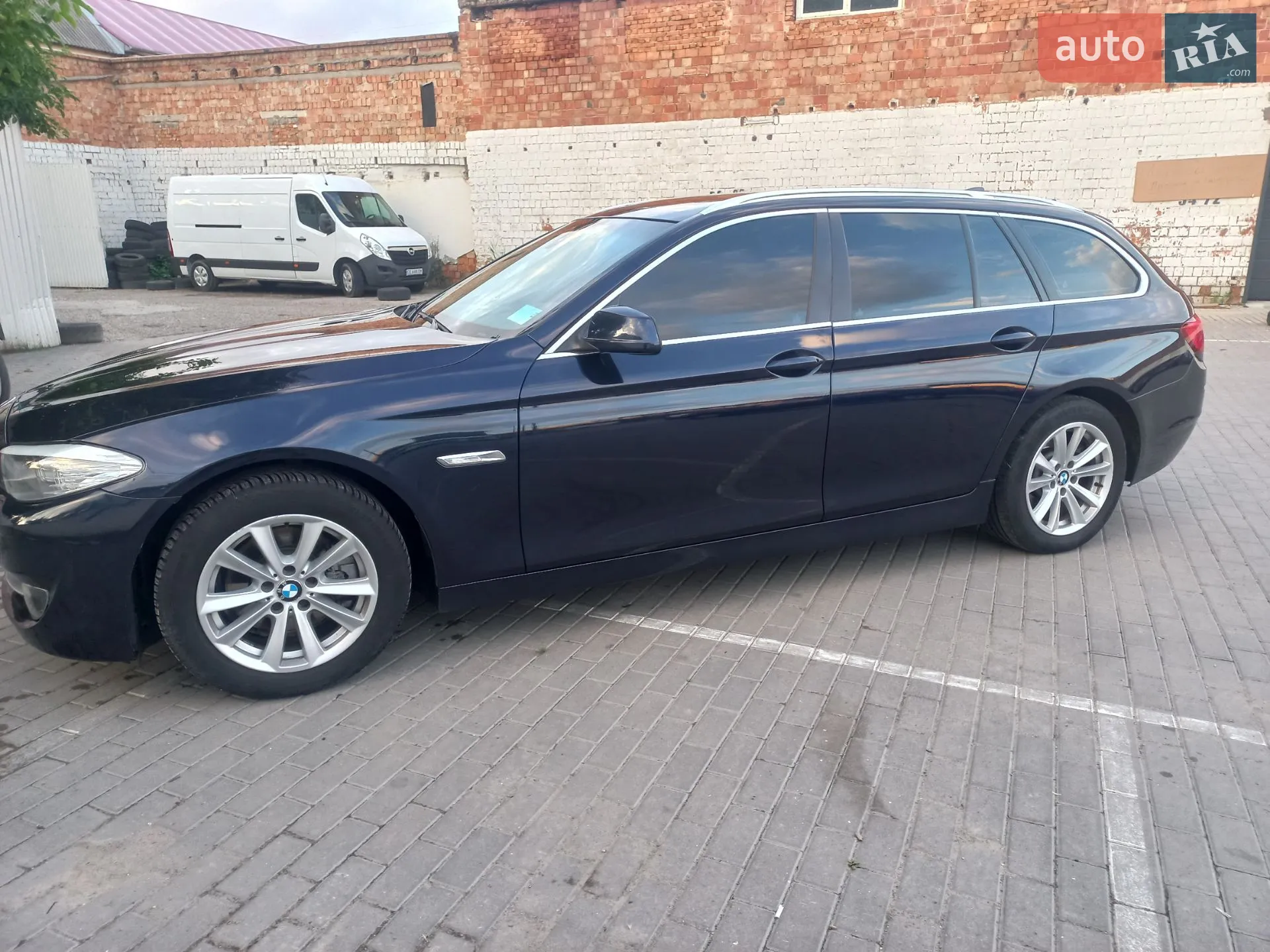 2011 BMW 5er - мініатюра 20