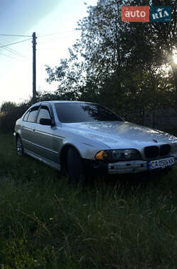 Седан BMW 5 Series 2001 в Києві