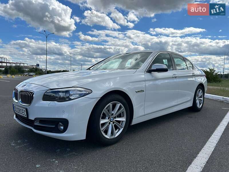 Седан BMW 5 Series 2016 в Львове