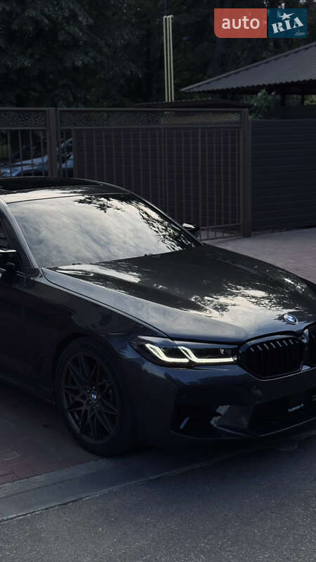 Седан BMW 5 Series 2017 в Киеве фото 5 Седан BMW 5 Series 2017 в Киеве