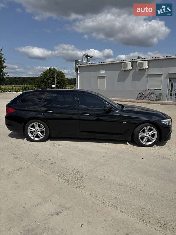 Универсал BMW 5 Series 2017 в Хмельницком