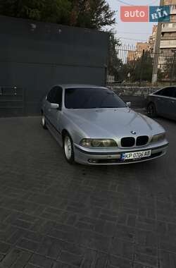 Седан BMW 5 Series 1997 в Запорожье