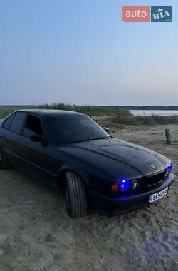 Седан BMW 5 Series 1993 в Одессе