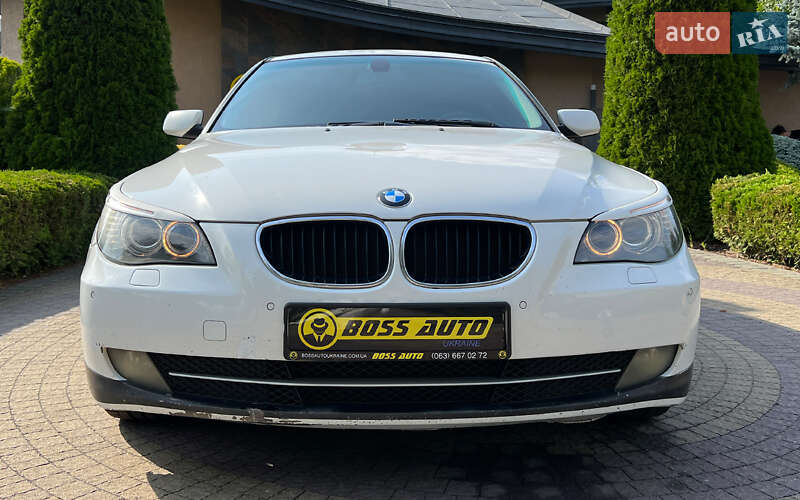 Седан BMW 5 Series 2008 в Львові