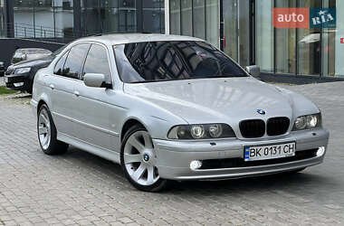 Седан BMW 5 Series 2001 в Рівному