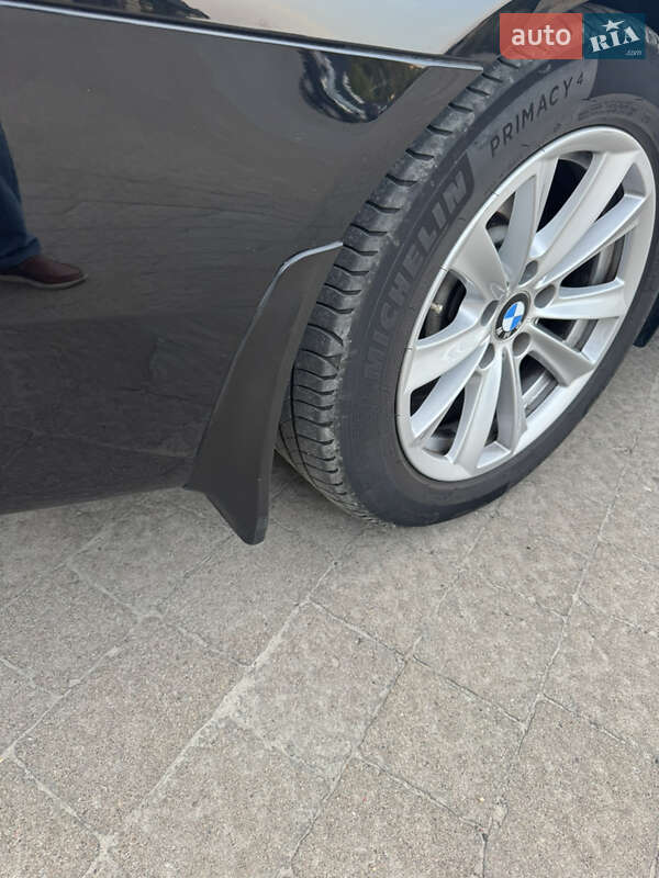 Седан BMW 5 Series 2016 в Львове